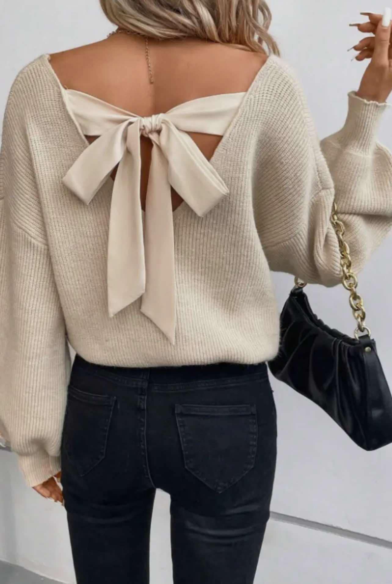 BOW BACK SWEATER